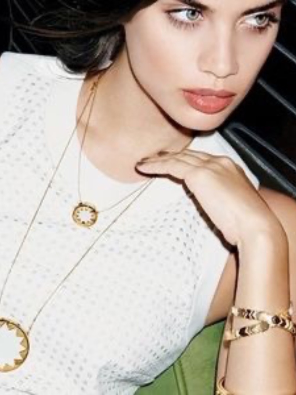 House of Harlow 1960 White Sunburst Gold Necklace